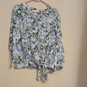 Floral Tie-Front V-Neck Blouse in Light Blue